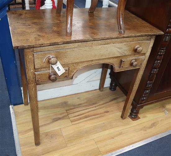 A George III oak lowboy W.76cm